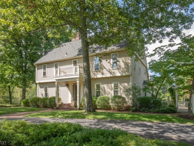 60 Potterstown Rd