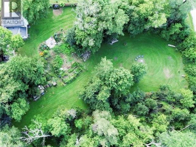 60 Sixth Concession Road, Burford, ON, N0E 1A0 house for sale | Listing ID 40861 | Royal LePage