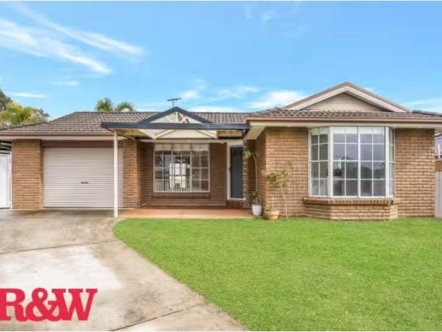60 St Helens Park Drive, St Helens Park House for rent Listed.