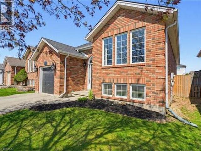 60 St. Patrick'S Drive, Brantford, ON, N3T 6L4 house for sale | Listing ID 40850 | Royal LePage