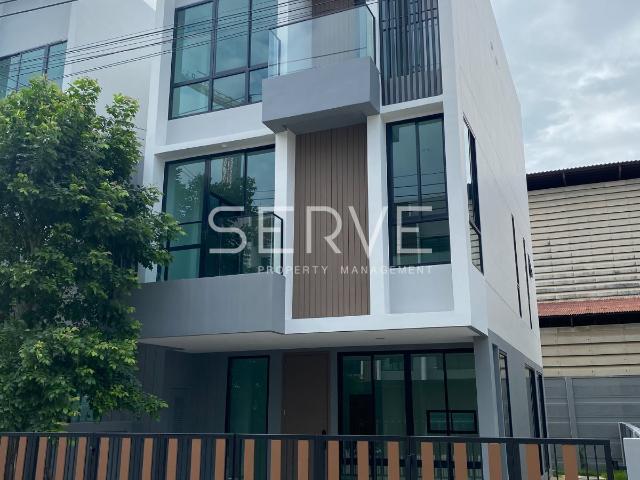 60K 3 นอน 4 น้ำ 38 ตร.ว. 220 ตร.ม. ใกล้ท่าอากาศยานดอนเมือง 4 กม. ใกล้รถไฟฟ้า ที่ Nue Connex House Don Mueang / ให้เช่าทาวน์โฮมมือหนึ่ง