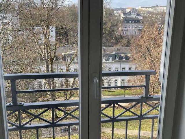 60qm Dachterrasse, Blick in den Schlosspark und mit dem Aufzug bis in die eigene Wohnung.