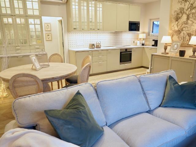 60sqm apartment with garden, balcony and parking space, Krefeld Amsterdam Apartments for Rent