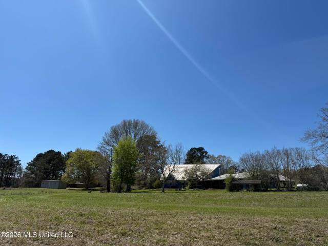 6104 Moore Lane