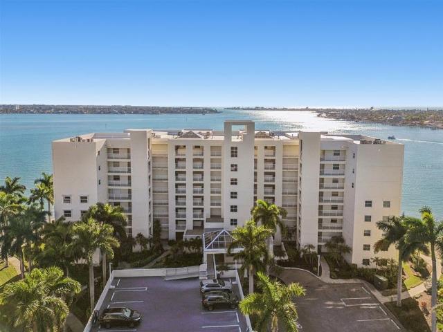 6105 Bahia Del Mar Cir, Unit 686, St. Petersburg, FL 33715 | MLS #TB8469