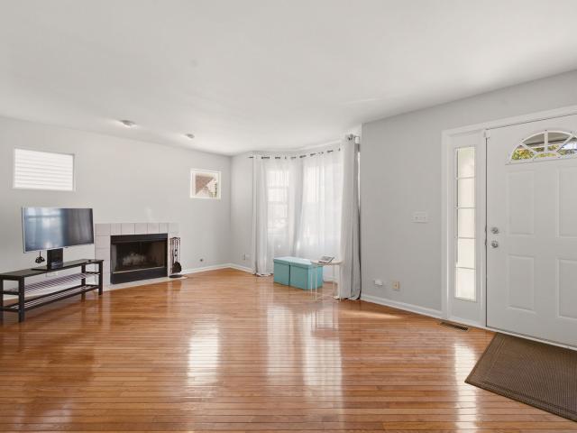 6108 W 60th Street