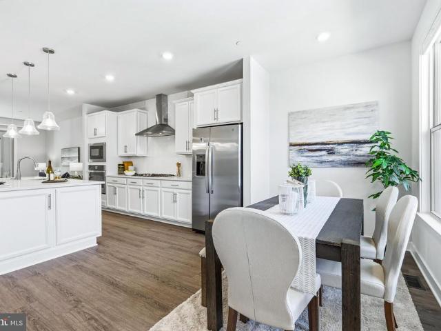 6109 Stonecat Court