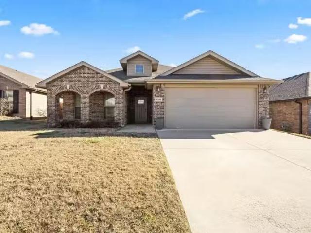 6100 NW MCCLELLEN ST, BENTONVILLE, AR 72713