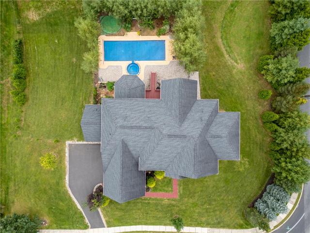 6100 Blue Belle Drive