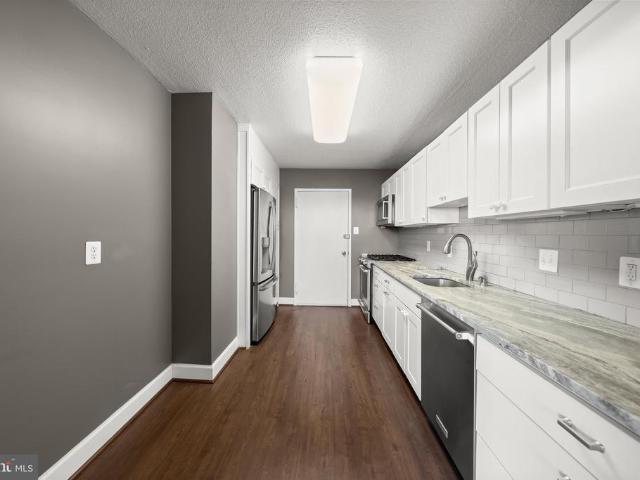 6100 Westchester Park Drive # 1003