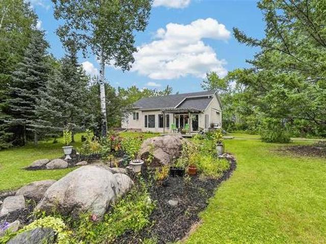 61012 Pleasant Road, Anola, MB, R5L 0E8 house for sale | Listing ID 202623 | Royal LePage