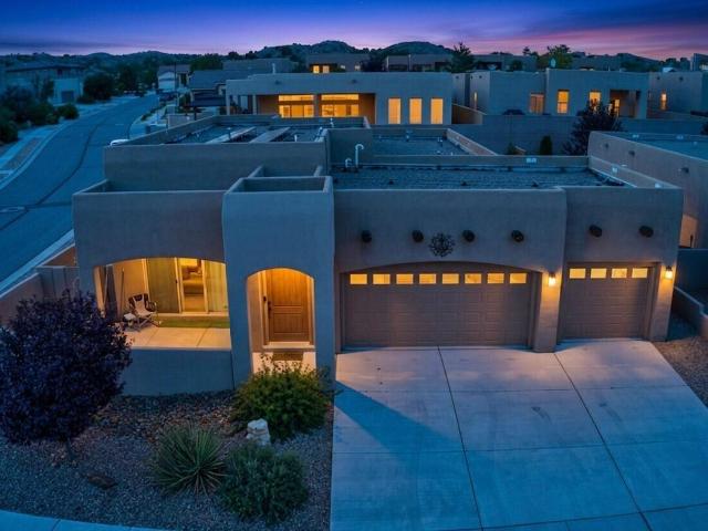 6101 Santa Fe Trail Drive NE