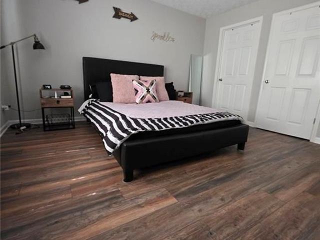6102 Fairington Ridge Circle
