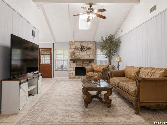 6103 Pecan Trail St