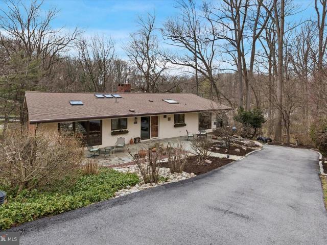 610 Arlyn Circle