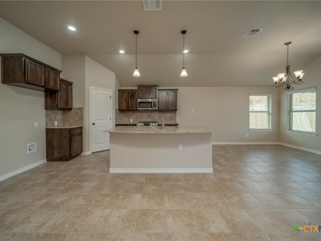 610 Bobby Lou Ln, Copperas Cove, TX 76522 | MLS #609985