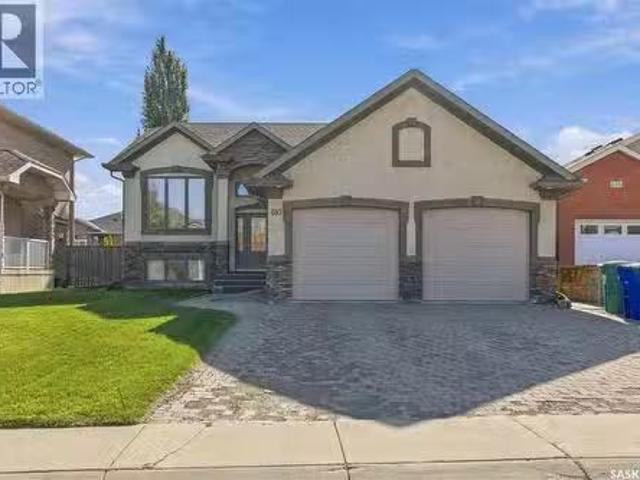 610 Beechdale Terrace, Saskatoon, SK, S7V 0A5 house for sale.