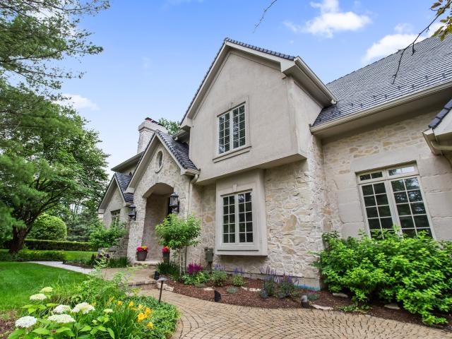 610 Grant Court