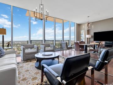 610 E Market St Unit 2915, San Antonio, US, TX