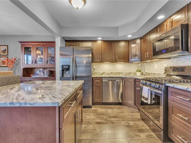 610 Maple Ln 1