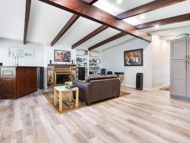 610 Military Road