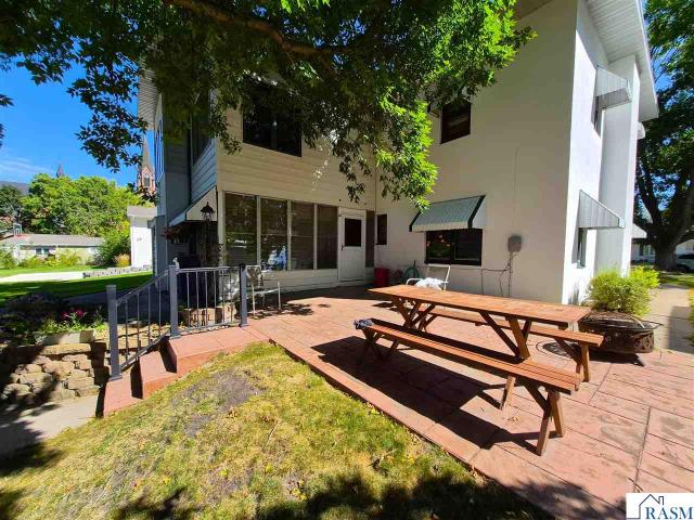 610 N 1st Avenue