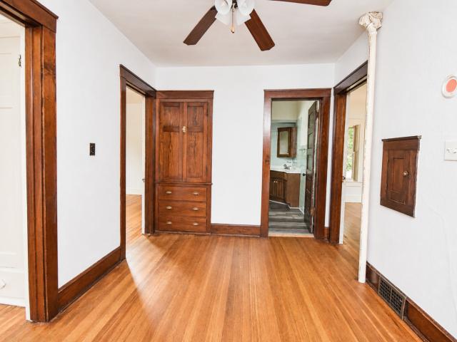 610 N Mclean Street