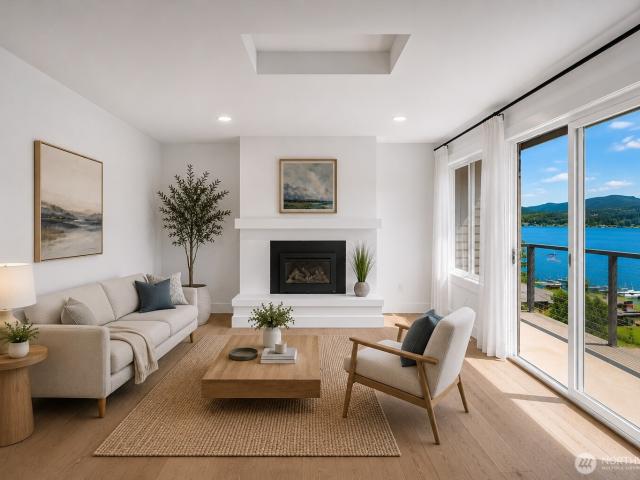 610 Northshore Drive # 6121