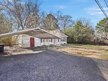 610 NE 2nd