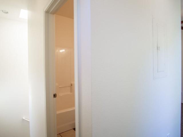 610 SE Spokane St 1 Bedroom Apartment for Rent at 610 Se Spokane St, Portland, OR 97202 Sellwood Moreland