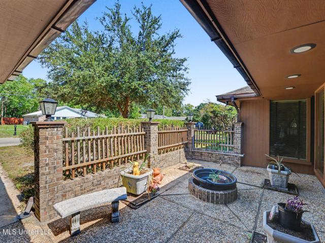 610 Sunset Drive