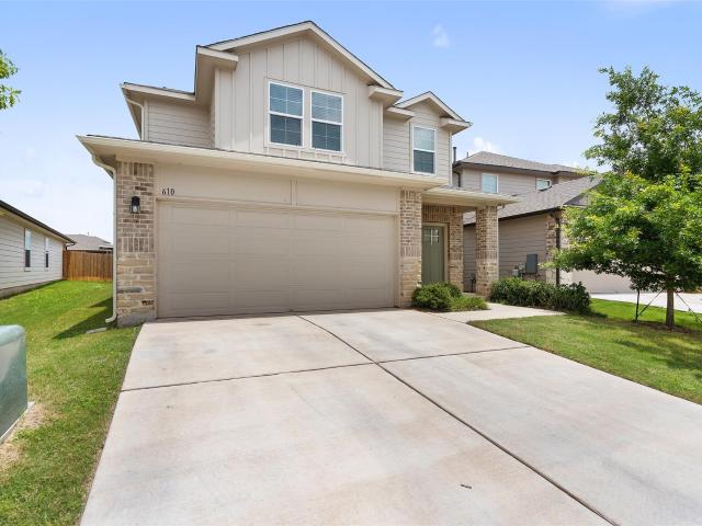 610 Roaring Fork Ln