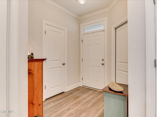 610 Vinings Drive # 1a