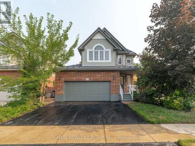 610 Violet Street, Waterloo, ON, N2V 2V9 house for sale | Listing ID X13614 | Royal LePage