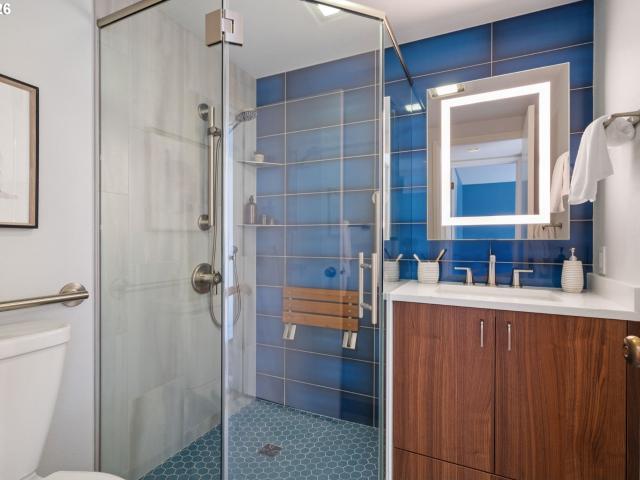 6114 S Riverpoint Ln, Portland, OR 97239 | MLS #710630