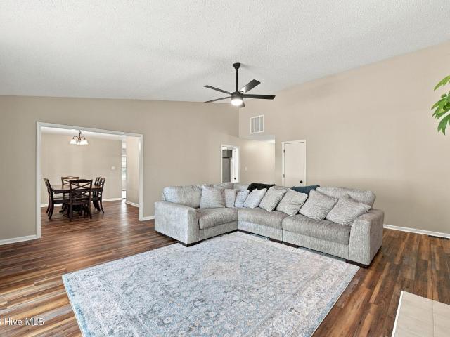 6115 Ibis Lane