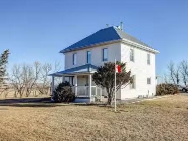 6115 Rge Rd 30 2, Rural Pincher Creek No. 9, M. D. Of, AB, T0K.