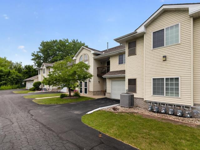 6115 S Creekside Dr, Unit 3