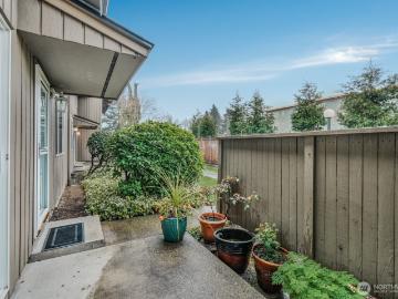 6116 N 15th St, Unit G106, Tacoma, WA 98406 | MLS #2501