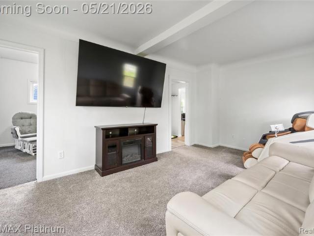 6116 Lapeer Road