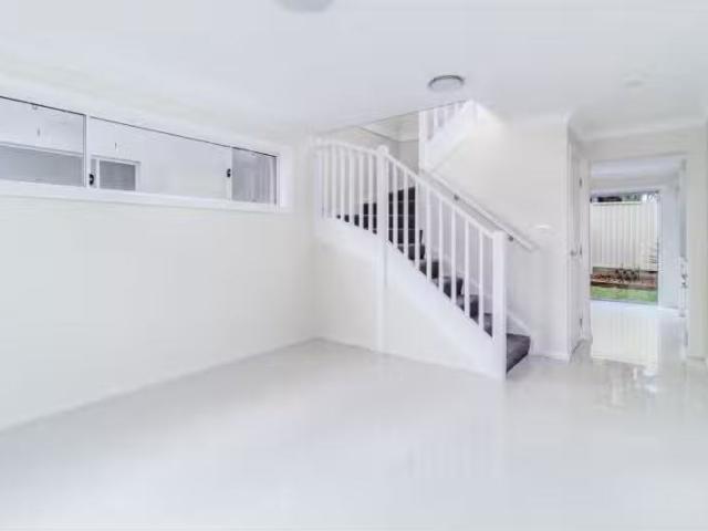 6/110 Canberra Street, OXLEY PARK House for rent Listed by Al.