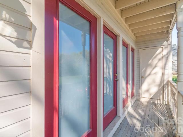 6112 Meadow Rose Lane
