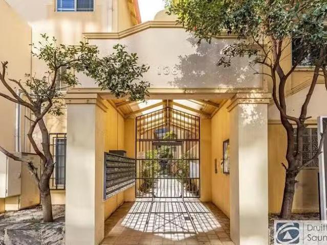61/138 Adelaide Terrace, East Perth, WA 6004