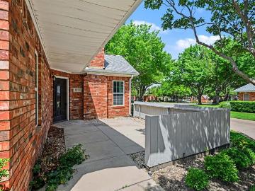 6113 Haley Lane