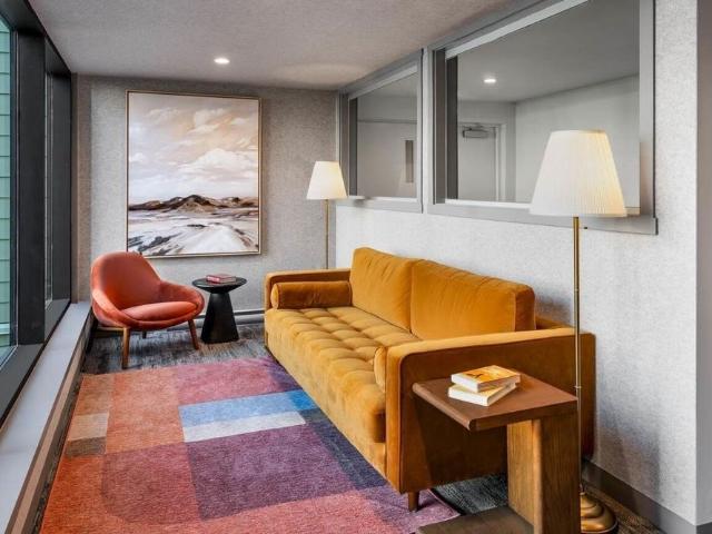 611 1529 Oxford Street, North Vancouver