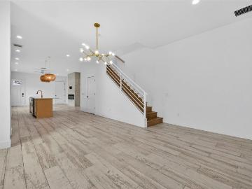 611 24th avenue n, st petersburg, us, fl