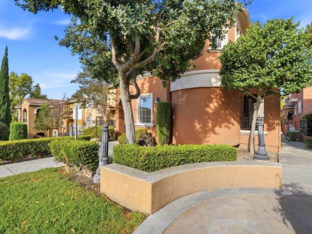 611 Adeline Avenue
