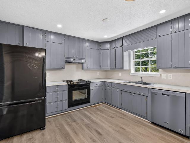 611 Ashwood Lane