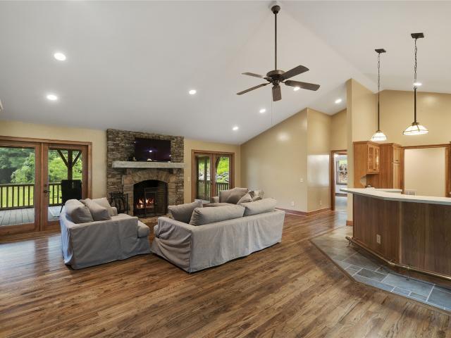 611 Blue Valley Road