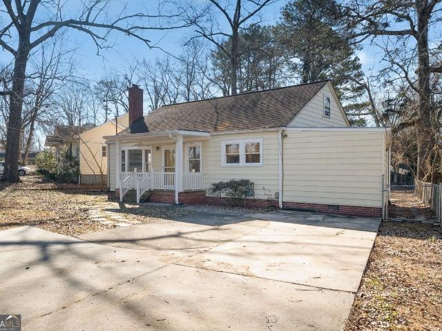 611 Briarwood Circle NW